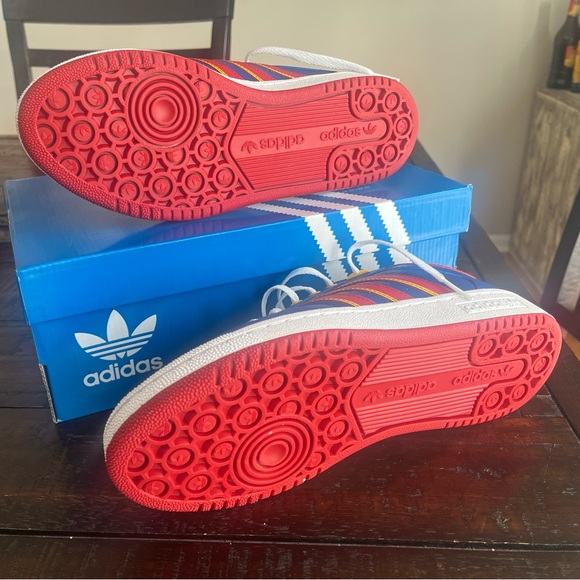 Kansas Jayhawks adidas Centennial 85 Low Basketball Shoes Royal Blue/Red - Picture 2 of 7